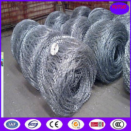 China HIgh security Hot Dipped Galvanized 600mm Flat Wrap Razor Wire with heavy clips