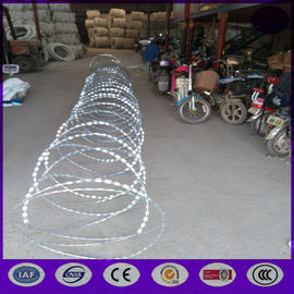 700mm Diameter 5 Clips BTO-30 stainless steel cross  type Concertina Razor Barbed Wire