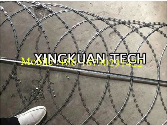 20cm space Flat Wrap Razor Wire 900mm Coil Diameter for fence