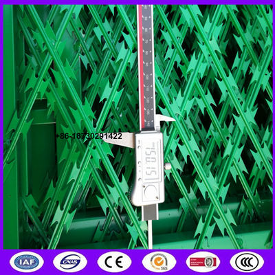 High security welded razor wire mesh with blade type BTO-22 for fence barrier in Prison made in China