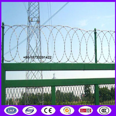 Hot Dip Galvanized BTO 10 Flat wrap Razor Wire On fence top