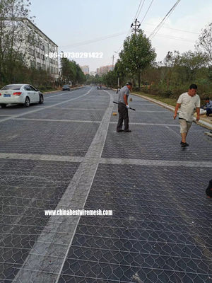 Reinforced gabion /hexagonal mesh net in the construction of highway white to black made in china