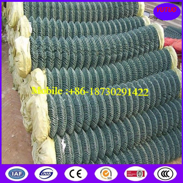 ISO Lowest Price 50*50 100*100 PVC or Galvanized Chain Link Fence