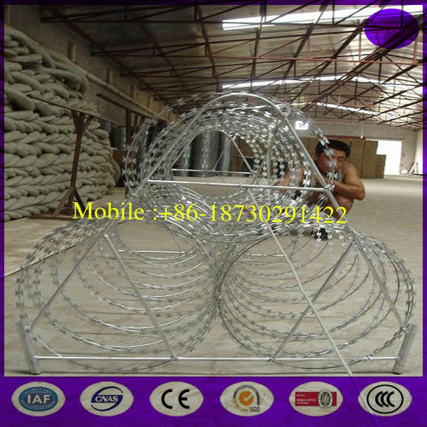 Strong raozr barbed wire with  low price hot sales export to saudi .