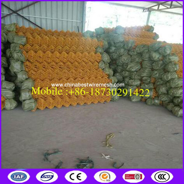 Yellow color powder coated 100x100 opening chain link panels for garden